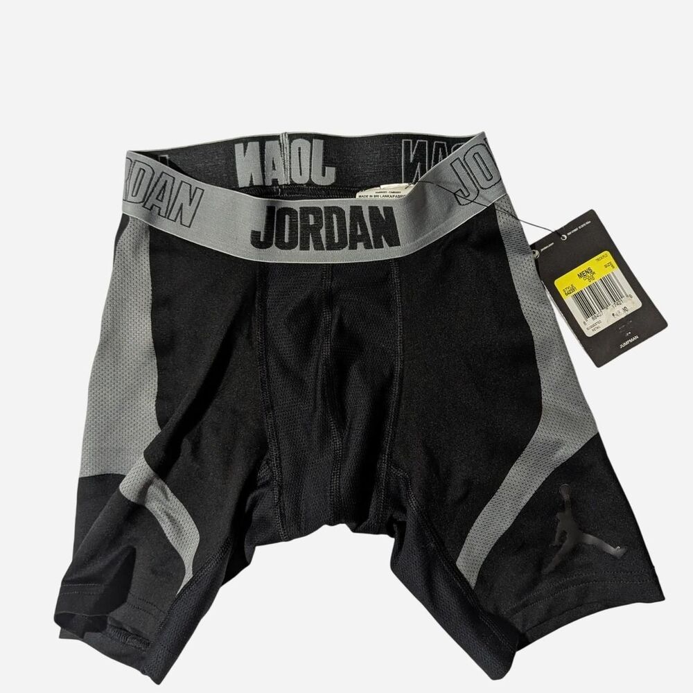 Nike Air Jordan Men's Small Compression Training Shorts NWT